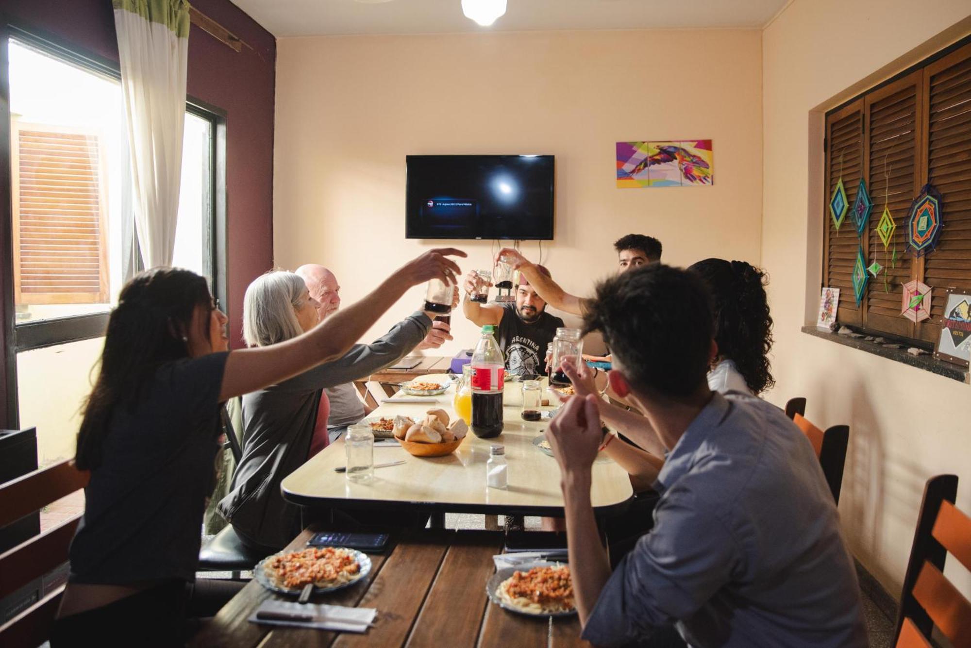 Hostel Trotamundos Сан-Хуан Экстерьер фото